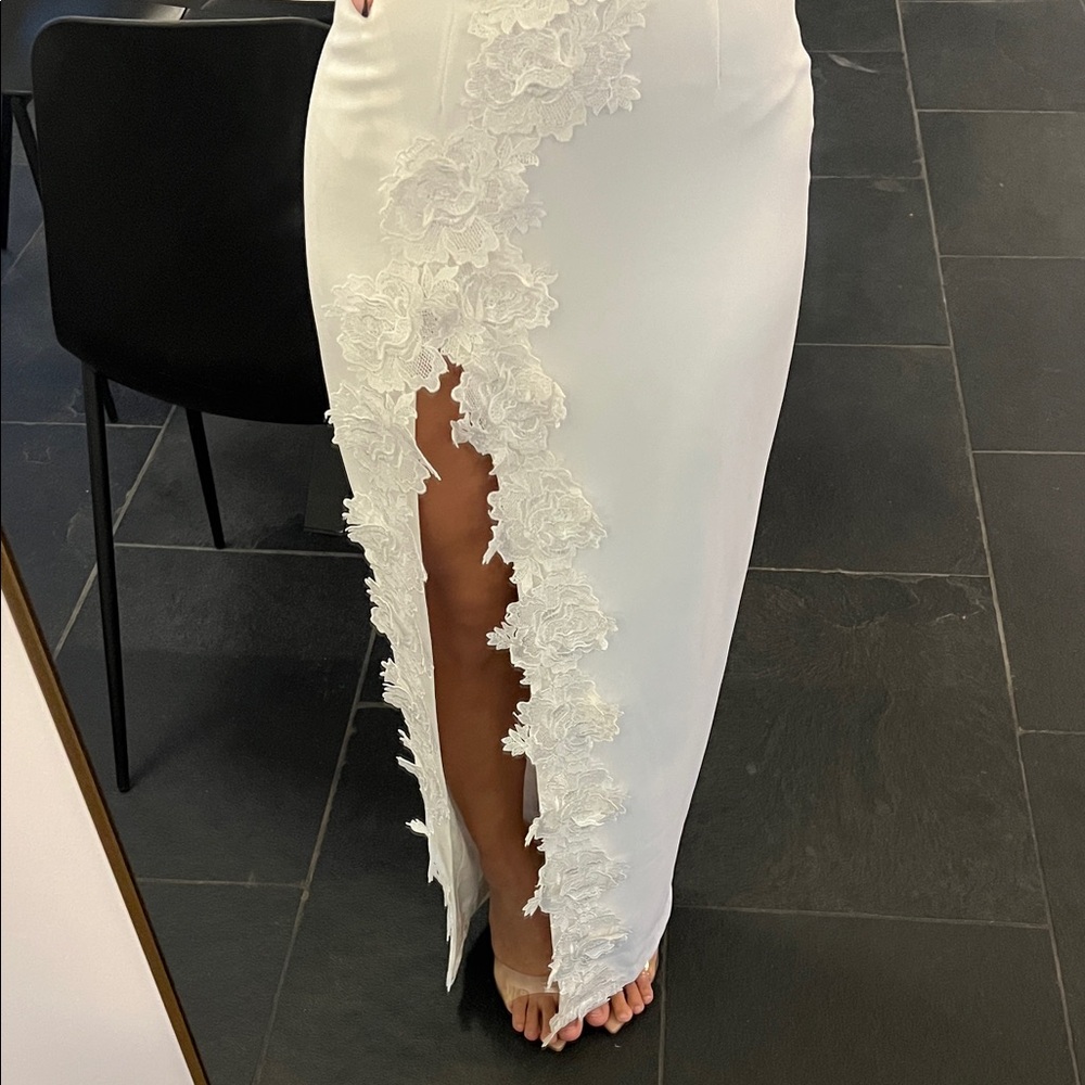 Sau Lee White Florence Floral-Appliquéd Column Gown (REVOLVE) (bride, bridal) - Picture 2 of 6